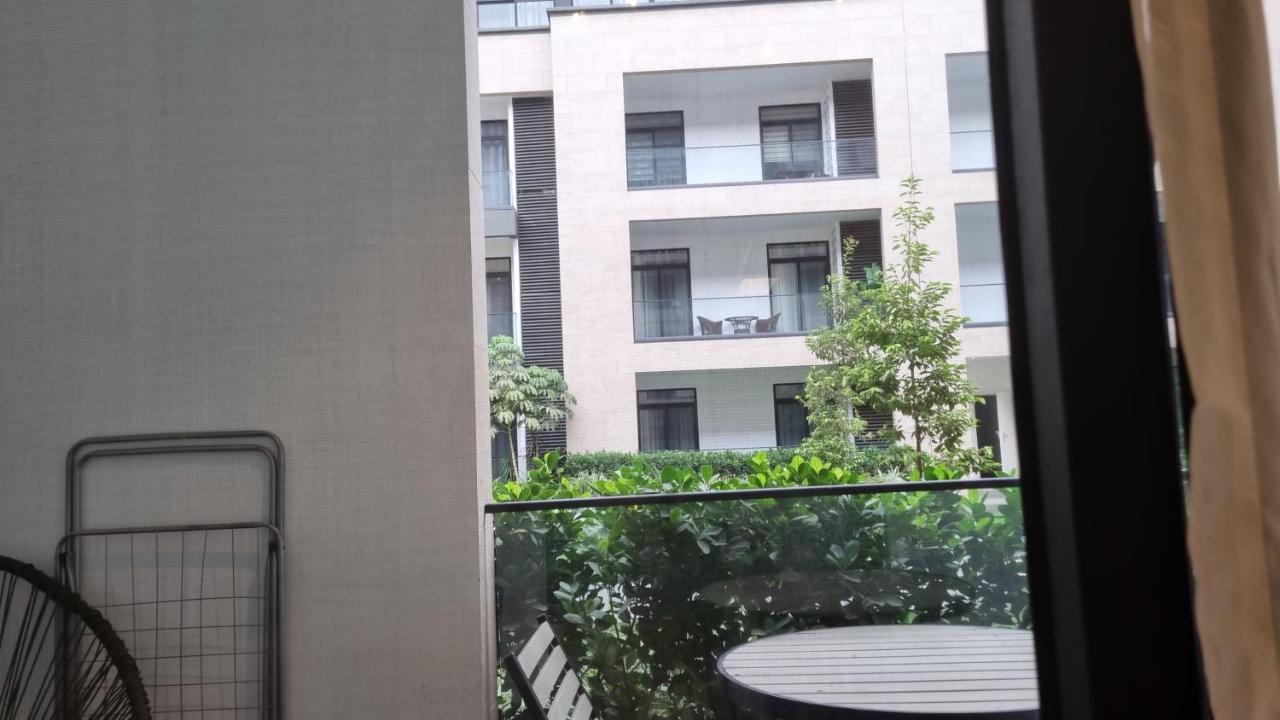 Embassy Gardens Luxury Suites Cpg Аккра Экстерьер фото