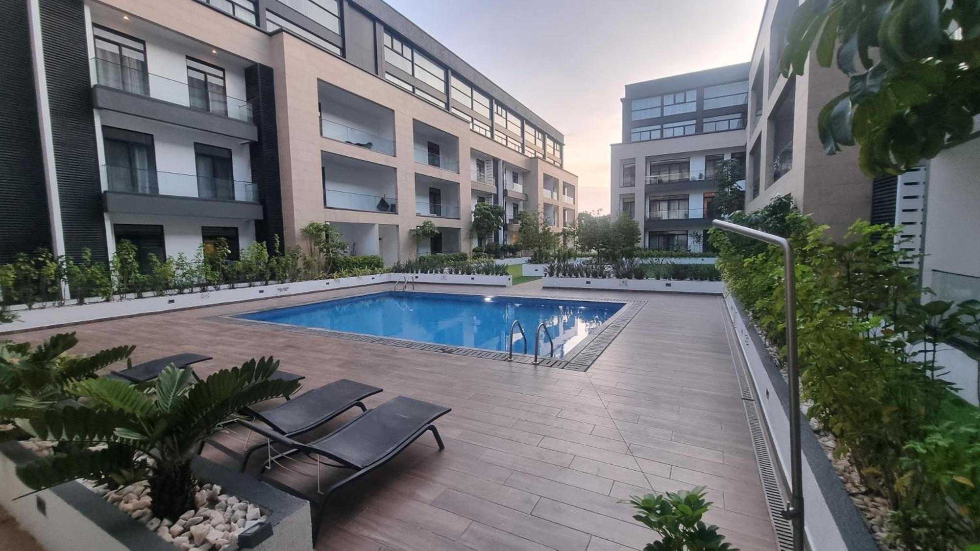 Embassy Gardens Luxury Suites Cpg Аккра Экстерьер фото