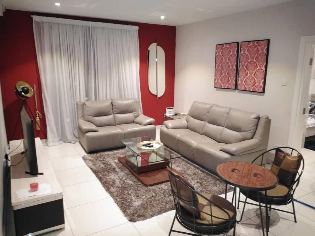 Embassy Gardens Luxury Suites Cpg Аккра Экстерьер фото