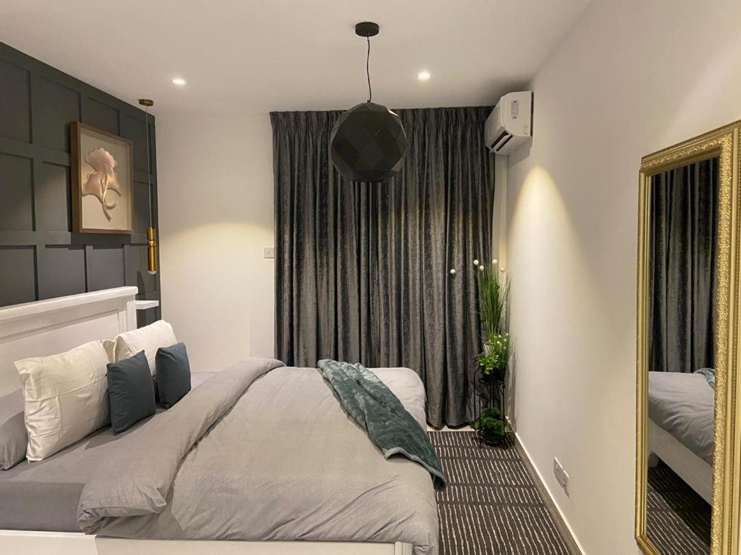 Embassy Gardens Luxury Suites Cpg Аккра Экстерьер фото